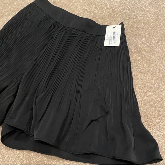 Idem Ditto pens size medium Milla black‎ pleated shorts that look like a skirt - Picture 3 of 8